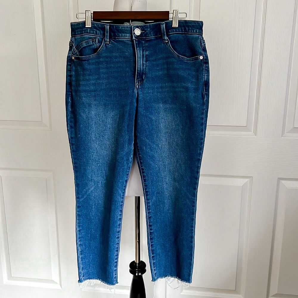 Wit and Wisdom Cropped Raw Edge Denim Jean Womens Sz 12 Petite